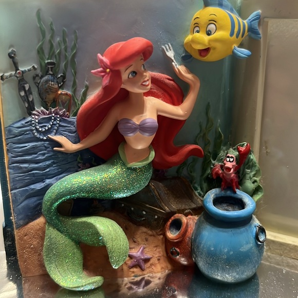 Collectors Item, Ariel, Little Mermaid Book Phot Frame - Picture 2 of 4